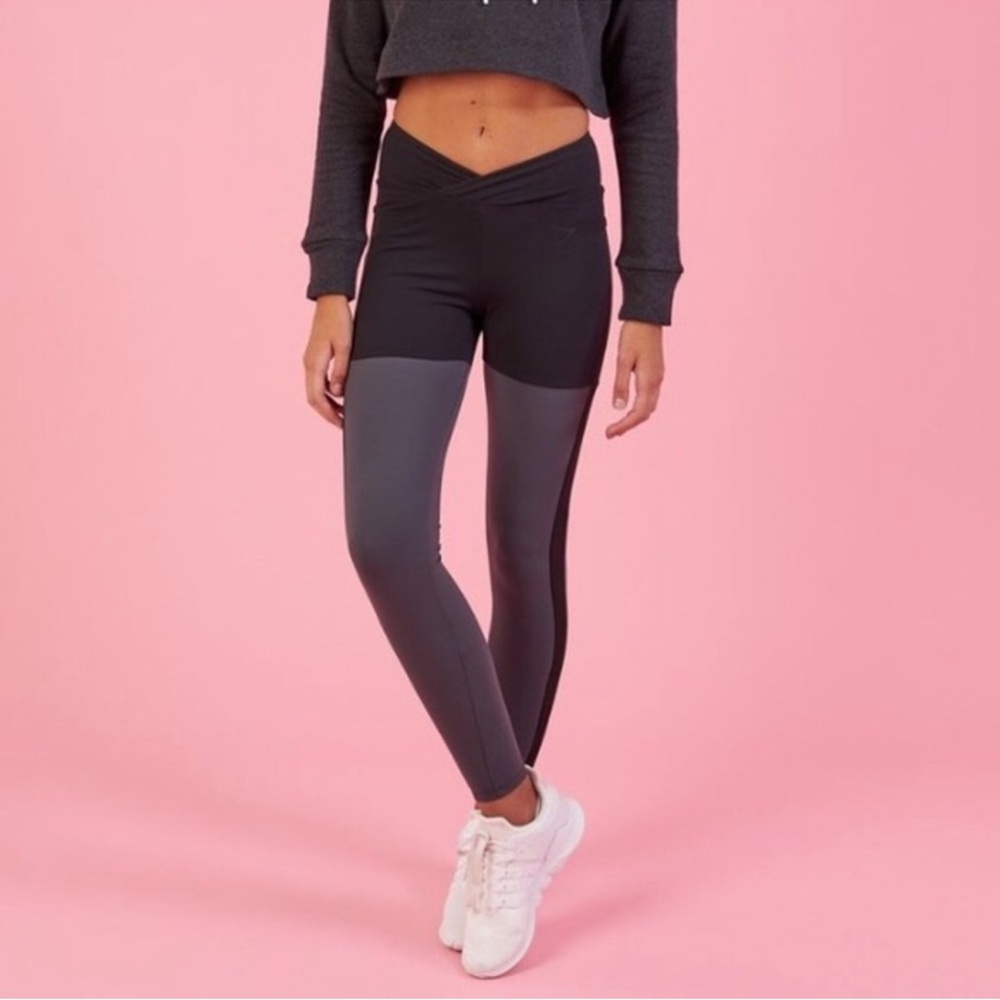 Gymshark Nikki B Leggings Black, size small